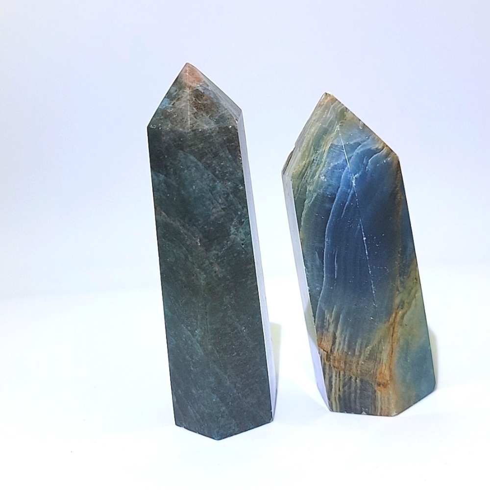 Lot of 2 Saphire Towers Earth Mined Natural Gemstone Hand Made 3.5" & 3" Tall